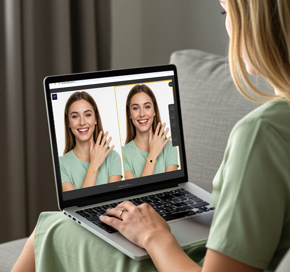 Capture photo and share desktop